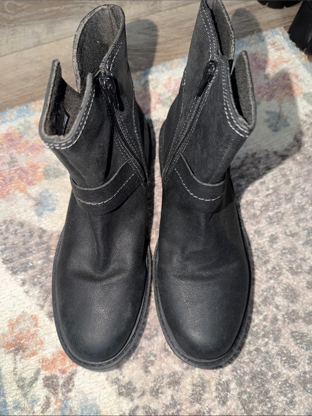 Women’s Black Zip-Up Ankle Boots